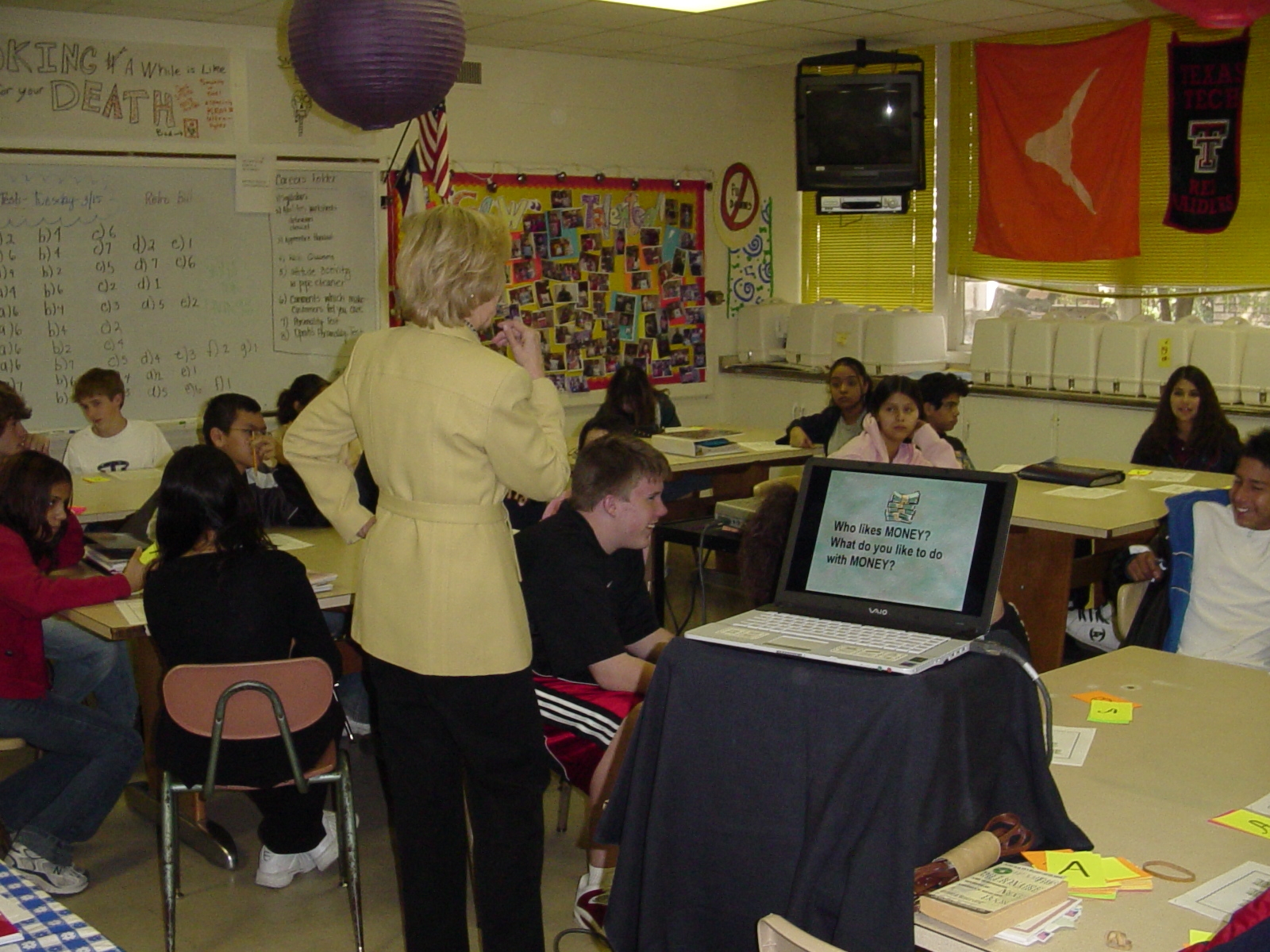 Laury teaches the class